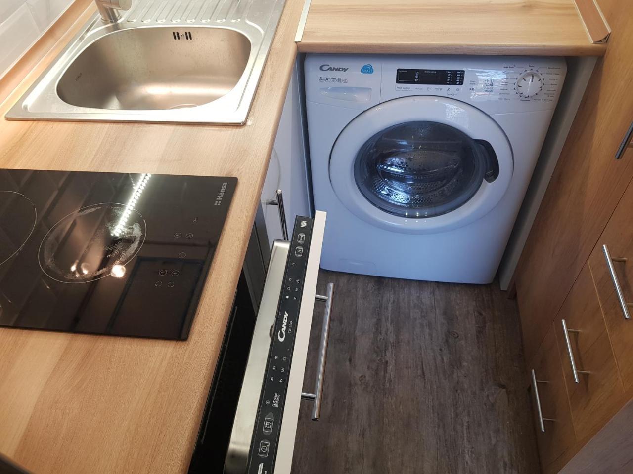 Cascade White Luxury Apartment エレバン エクステリア 写真