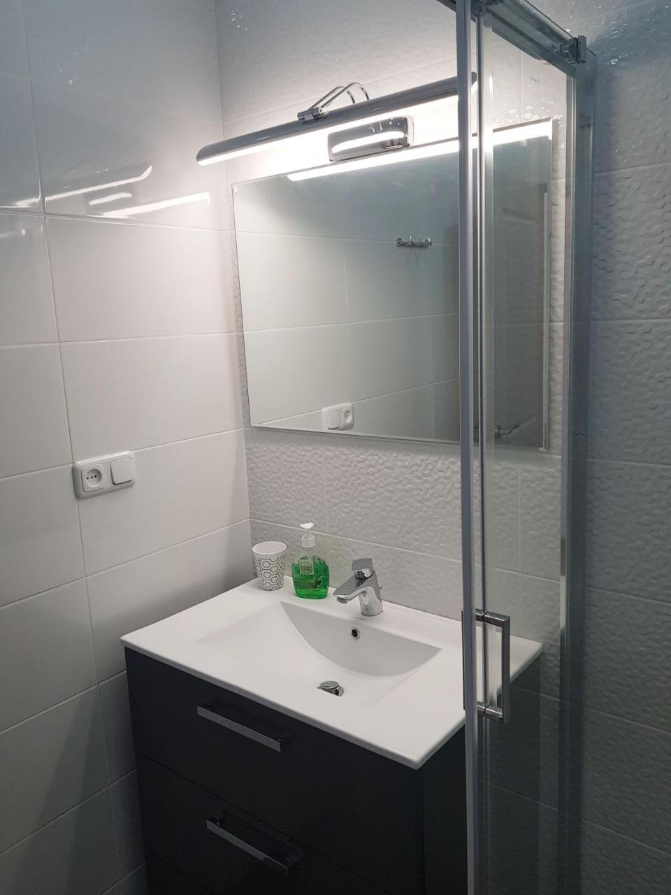 Cascade White Luxury Apartment エレバン エクステリア 写真